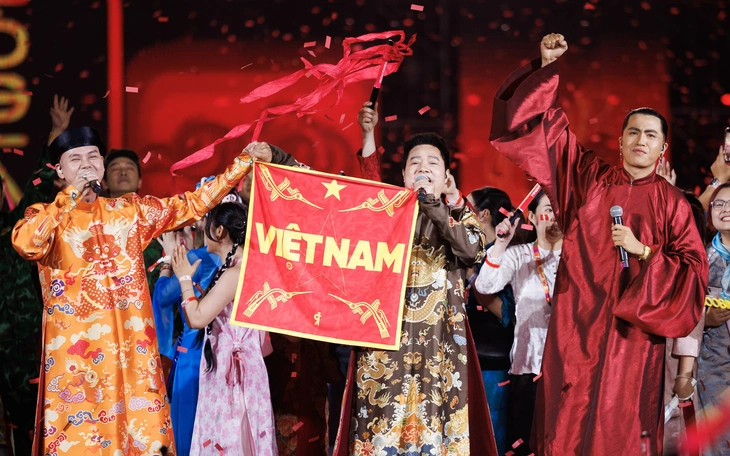 Concert của Soobin kết thúc mà mạng vẫn rần rần, khán giả đòi bù thêm tiền vé gấp - Ảnh 5.