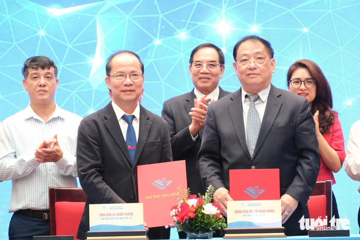báo Tuổi Trẻ - Ảnh 1.