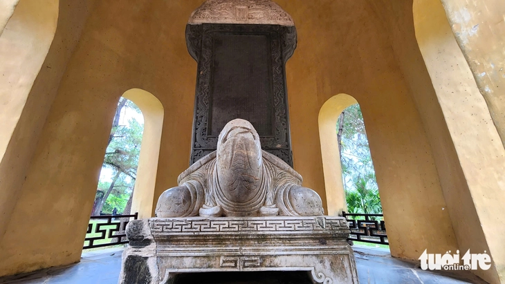 Ngai vàng triều Nguyễn không phải là bảo vật quốc gia đầu tiên bị xâm hại ở Huế - Ảnh 5.