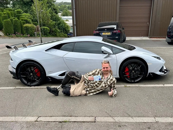 Lamborghini - Ảnh 3.