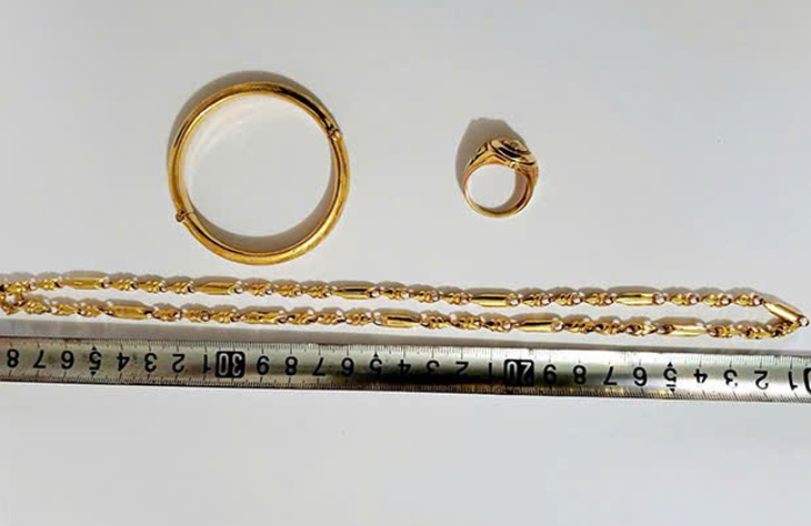 cướp tiệm vàng - Ảnh 2.