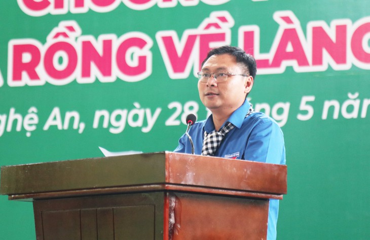 Tuổi trẻ TP.HCM giao lưu 'Từ Bến Nhà Rồng về Làng Sen quê Bác' - Ảnh 2.