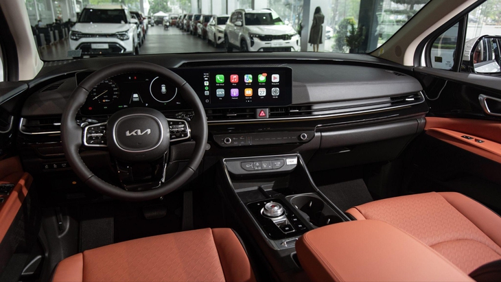 Có BMW, Mercedes vẫn mua Kia Carnival Hybrid, chủ xe chia sẻ: 'Đi sướng nhưng không thực sự tiết kiệm xăng, cách âm ngang X5'- Ảnh 6. Mua Kia Carnival Hybrid dù đã có BMW, Mercedes, chủ xe đánh giá lái sướng, cách âm ngang X5 - Ảnh 6.