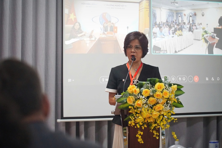 Tàu Viện sĩ Oparin thu thập hàng ngàn mẫu vật trên biển Đông - Ảnh 2. Tàu Viện sĩ Oparin thu thập được hàng ngàn mẫu vật ở Biển Đông - Ảnh 2.
