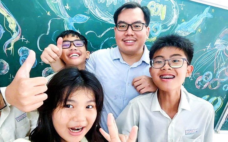 Bài tập về nhà của thầy giáo khiến phụ huynh rơi nước mắt - Ảnh 1. bài tập về nhà - Ảnh 1.