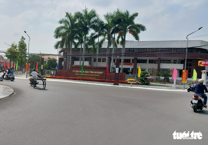 An Giang: Trên 1.300 người xin nghỉ theo chế độ 178 và nghỉ việc - Ảnh 1.