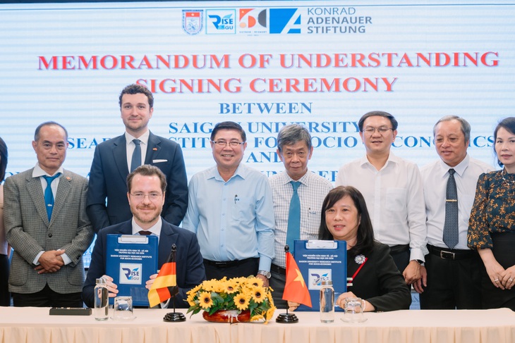 Viện Nghiên cứu kinh tế - xã hội Trường ĐH Sài Gòn hợp tác với Quỹ KAS của Đức - Ảnh 1.