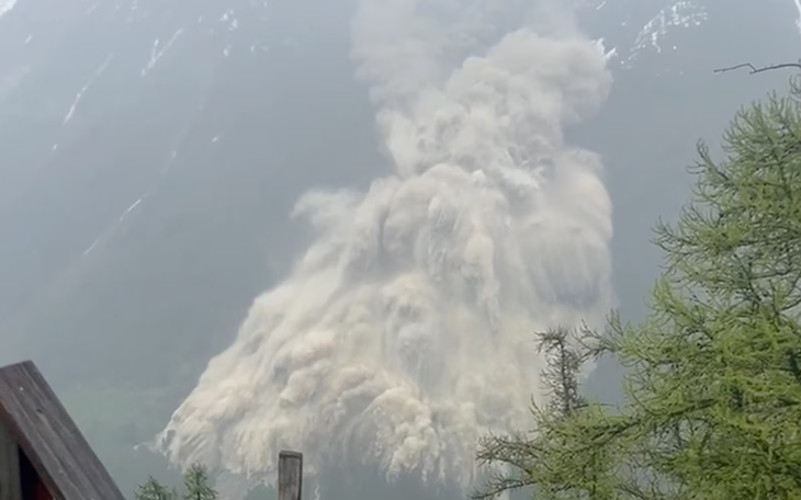 Băng tan ở dãy Himalaya nhanh gấp đôi, đe dọa cuộc sống hàng tỉ người - Ảnh 2.