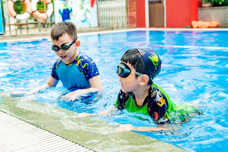 Summer Camp - Ảnh 2.