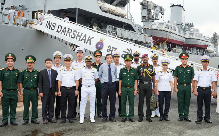 Tàu Hải quân Anh HMS Richmond trở lại TP.HCM sau 4 năm - Ảnh 12.