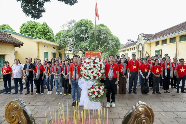 Bài học lịch sử sống động từ những địa chỉ đỏ - Ảnh 1. Bài học lịch sử - Ảnh 1.