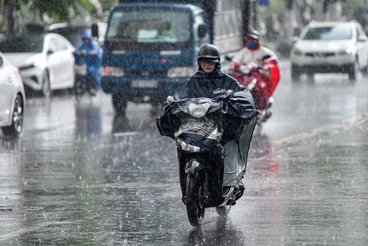 Thời tiết hôm nay 30-5: Bắc Bộ mưa to sáng sớm, Nam Bộ mưa chiều tối - Ảnh 1.
