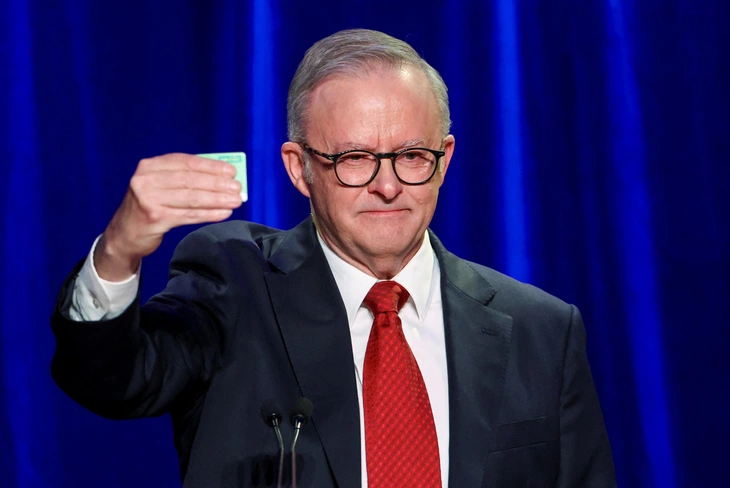Thủ tướng Úc Anthony Albanese tái đắc cử với chiến thắng lịch sử - Ảnh 1.
