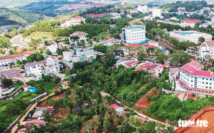 Sáp nhập địa giới hành chính nhưng… đề nghị không nhận cán bộ của nơi nhập về - Ảnh 1. sáp nhập - Ảnh 1.