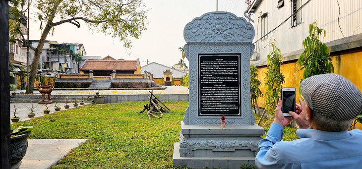 Chuyện lạ kinh thành Huế - Kỳ 7: 'Mùa' cúng âm hồn ở cố đô - Ảnh 1. kinh thành huế - Ảnh 1.