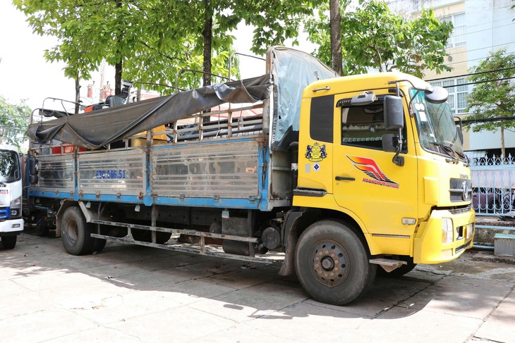 máy gặt đập liên hợp - Ảnh 1.