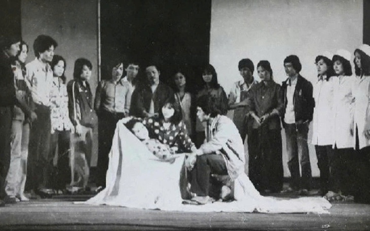 'Tôi và chúng ta' 40 năm tươi mới - Ảnh 2.