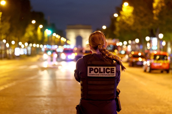 Paris - Ảnh 1.