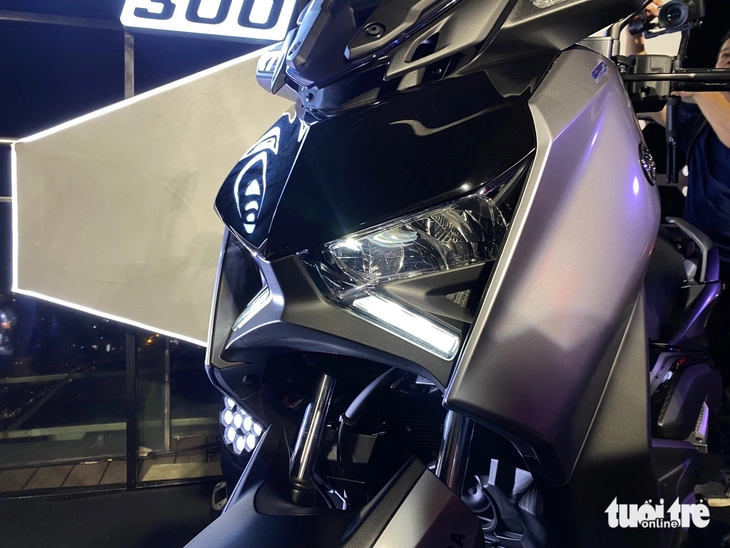 Yamaha XMAX 300 - Ảnh 3.