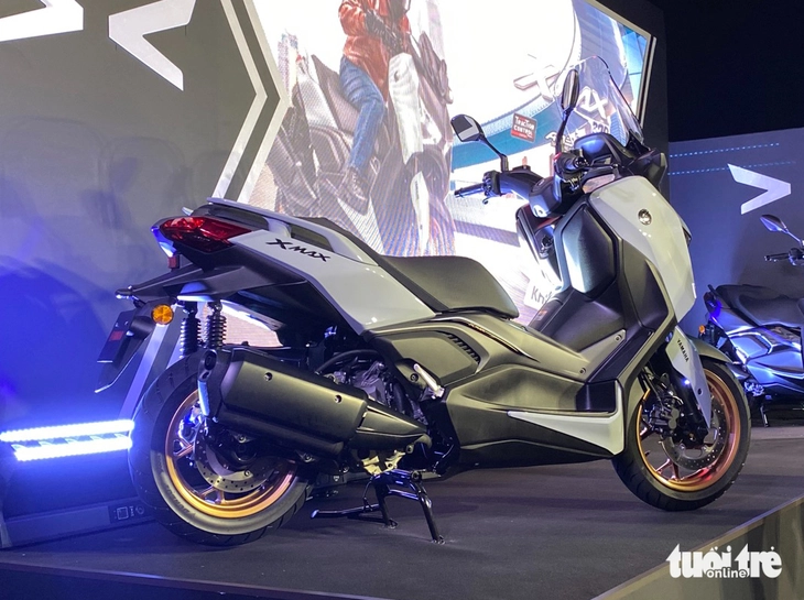 Yamaha XMAX 300 - Ảnh 6.
