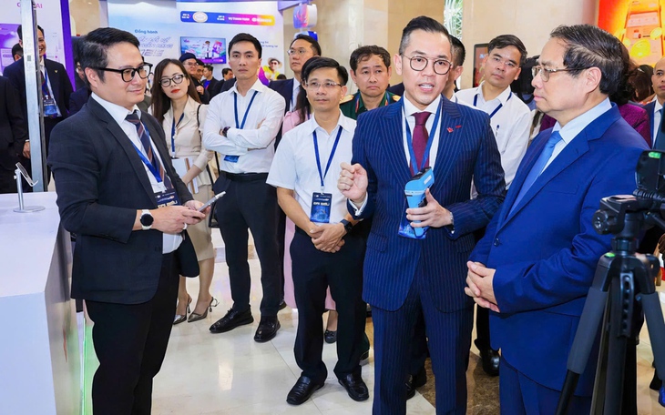 Dàn sao đình đám đổ bộ VPBank E-Concert tại Ngày không tiền mặt 2025 - Ảnh 2.