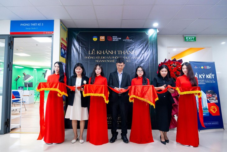 HUTECH khánh thành phòng thực hành ngành nghệ thuật số - Ảnh 1.