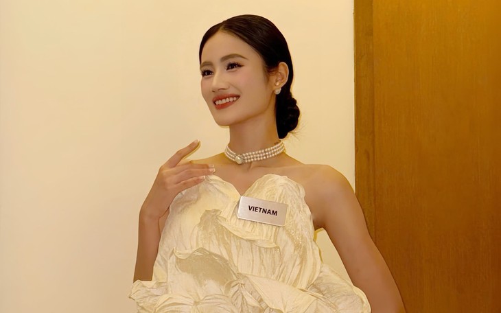 Hoa hậu Ý Nhi chúc mừng tân Miss World 2025; Diddy tốn đến 15 triệu USD cho luật sư 'trong mơ' - Ảnh 2.