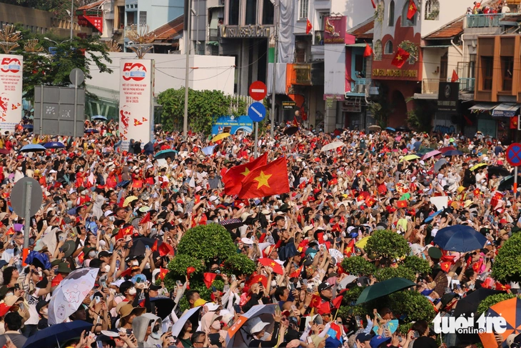 Top địa phương đón triệu khách du lịch, doanh thu ngàn tỉ - Ảnh 1. du lịch - Ảnh 1.