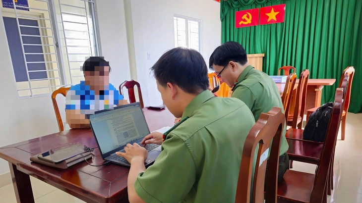 Xử phạt người bình luận nội dung xúc phạm liên quan sáp nhập tỉnh Bến Tre - Ảnh 1.
