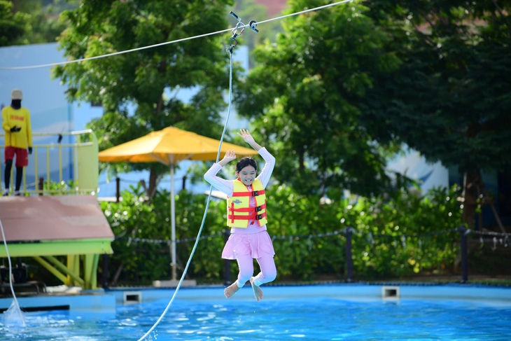 Thương con, cha không muốn con gặp thử thách nhỏ đã lùi bước - Ảnh 1. cha - Ảnh 1.