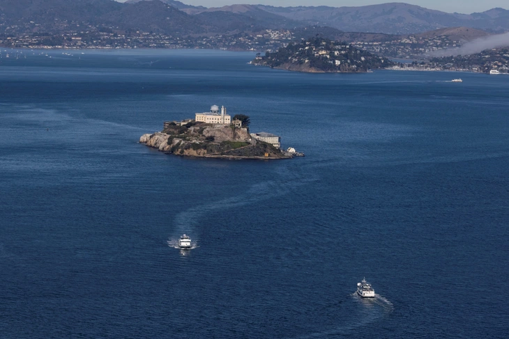 Ông Trump tuyên bố sẽ mở lại nhà tù Alcatraz khét tiếng - Ảnh 1. nhà tù Alcatraz - Ảnh 1.