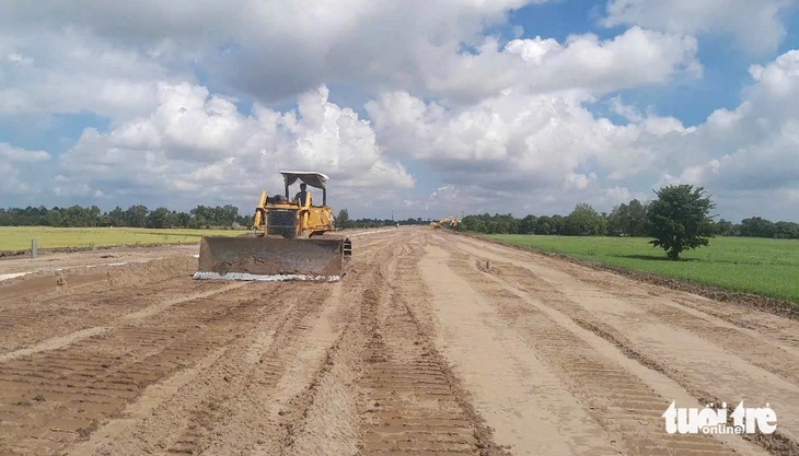 Đồng Tháp kiến nghị sớm khởi công cao tốc Mỹ An - Cao Lãnh - Ảnh 1.