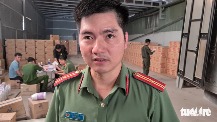 Cựu trưởng phòng an ninh kinh tế Bình Dương bị cáo buộc chiếm đoạt 23 tỉ đồng - Ảnh 1. Cựu trưởng phòng an ninh kinh tế Bình Dương bị cáo buộc chiếm đoạt 23 tỉ đồng - Ảnh 1.