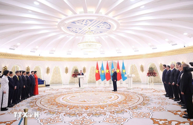 Tổng Bí thư Tô Lâm nhận Huân chương Hữu nghị Dostyk hạng nhất của Kazakhstan - Ảnh 3. Tổng Bí thư Tô Lâm nhận Huân chương Hữu nghị Dostyk hạng nhất của Kazakhstan - Ảnh 3.