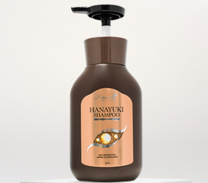 Thu hồi lô dầu gội Hanayuki Shampoo do công ty chồng Đoàn Di Băng đưa ra thị trường - Ảnh 1. Đoàn Di Băng - Ảnh 1.
