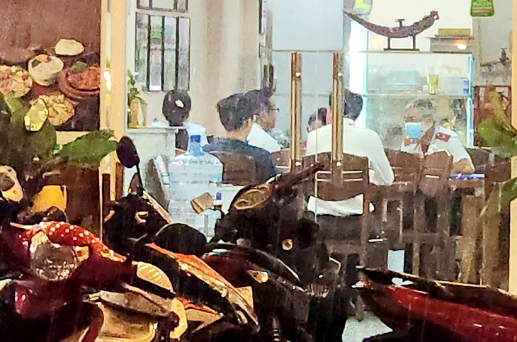 Lòng se điếu: xuất xứ mù mờ, giá cả loạn xạ - Ảnh 1. lòng se điếu - Ảnh 1.