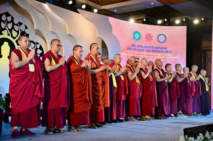 Đại lễ Vesak 2025: Phật giáo nỗ lực thúc đẩy đoàn kết, hòa hợp toàn cầu - Ảnh 1. Đại lễ Vesak 2025: Phật giáo nỗ lực thúc đẩy đoàn kết, hòa hợp toàn cầu - Ảnh 1.