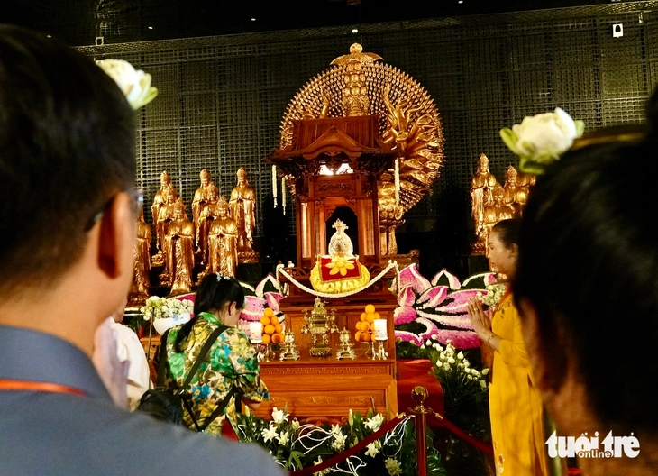 Xá lợi Đức Phật tôn trí ở núi Bà Đen, người dân bắt đầu từ 18h 8-5 - Ảnh 2. Xá lợi Đức Phật - Ảnh 2.
