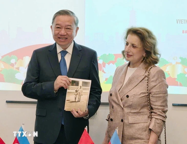 Tổng Bí thư Tô Lâm gặp lãnh đạo cấp cao Azerbaijan - Ảnh 4.
