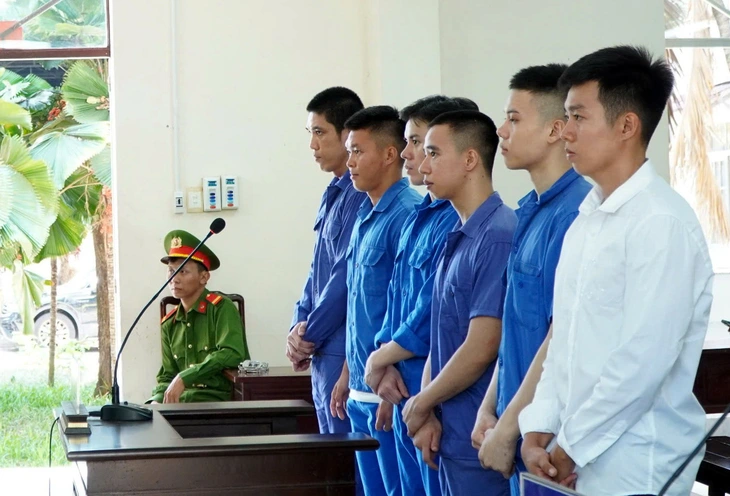 Bán độ, cá độ, 6 cựu cầu thủ Bà Rịa - Vũng Tàu lãnh án tổng 38 năm tù - Ảnh 1.