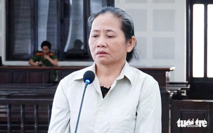 Nữ thầy bói và chiêu lừa 'dâng lệnh' - Ảnh 1. thầy bói - Ảnh 1.