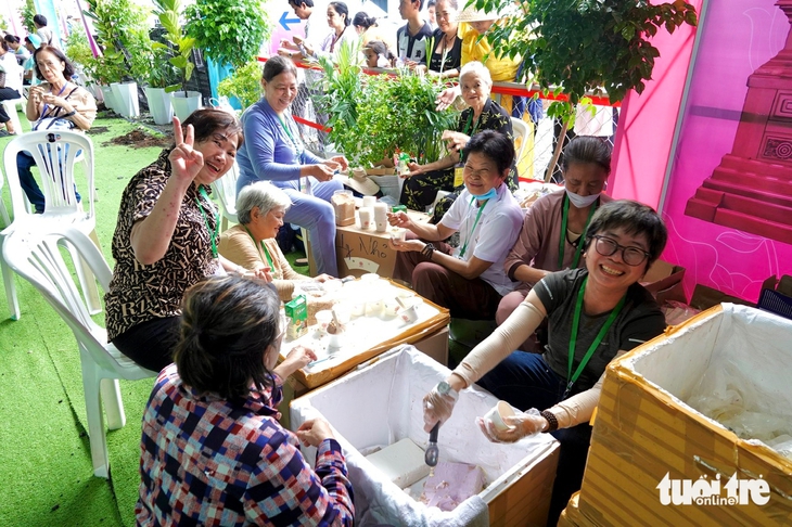 tình nguyện viên - Ảnh 13.