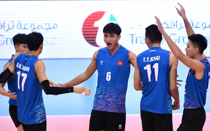 Thua trận ra quân, bóng chuyền nam Việt Nam gặp khó tại AVC Champions League - Ảnh 2.