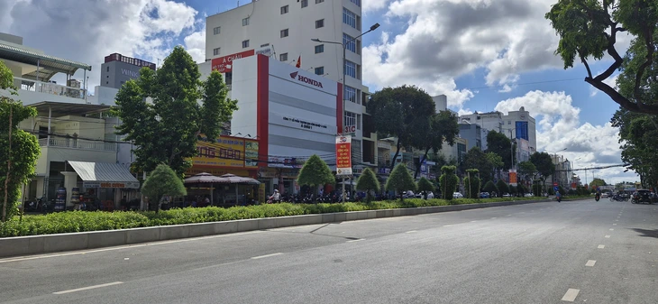 lòng đường - Ảnh 1.