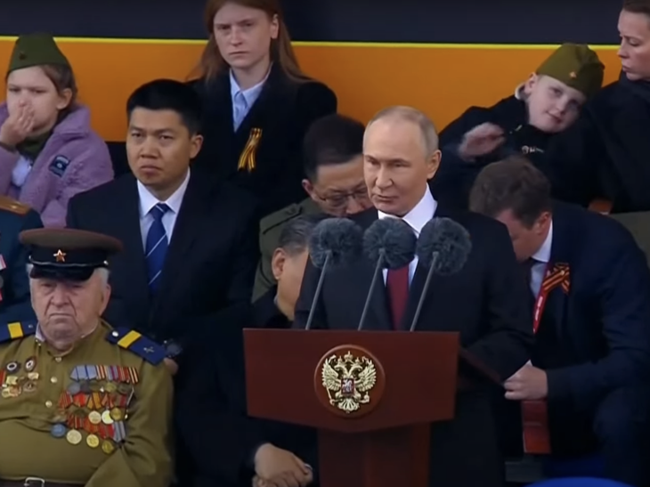 Thông điệp bảo vệ ký ức Nga của Tổng thống Putin trong ngày Chiến thắng - Ảnh 1. Thông điệp bảo vệ ký ức Nga của Tổng thống Putin trong Ngày Chiến thắng - Ảnh 1.