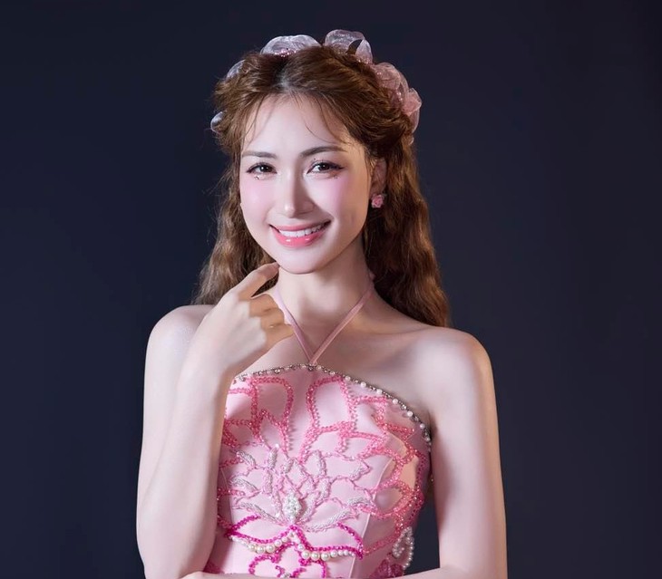 Hòa Minzy là ca sĩ năng suất nhất nữa đầu năm nay - Ảnh 4. Hòa Minzy - Ảnh 2.