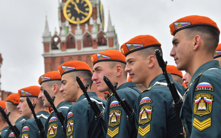 Thông điệp bảo vệ ký ức Nga của Tổng thống Putin trong ngày Chiến thắng - Ảnh 4.