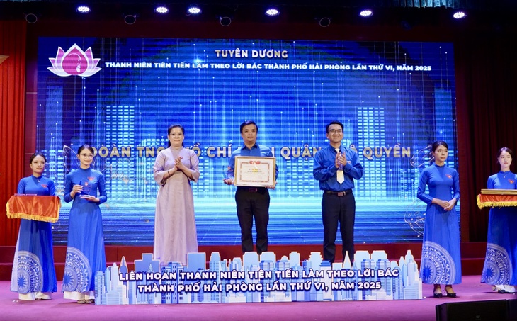 Hải Phòng biểu dương 51 gương sáng điển hình làm theo lời Bác - Ảnh 1.