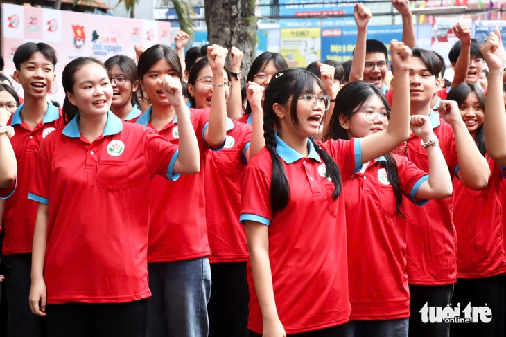 Sẵn sàng, trải nghiệm và trưởng thành cùng Chiến dịch tình nguyện Hoa phượng đỏ - Ảnh 5. Hoa phượng đỏ - Ảnh 5.