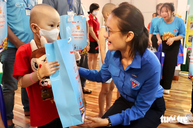 Sẵn sàng, trải nghiệm và trưởng thành cùng Chiến dịch tình nguyện Hoa phượng đỏ - Ảnh 12. Sẵn sàng, trải nghiệm và trưởng thành cùng chiến dịch tình nguyện Hoa phượng đỏ - Ảnh 12.